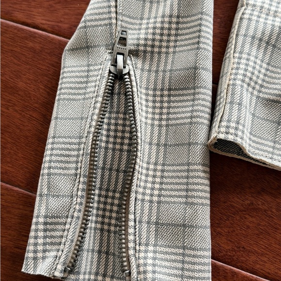 Blank NYC Grey and Cream Glen Plaid Women's Moto Jacket - Small - Like New! - Picture 4 of 10